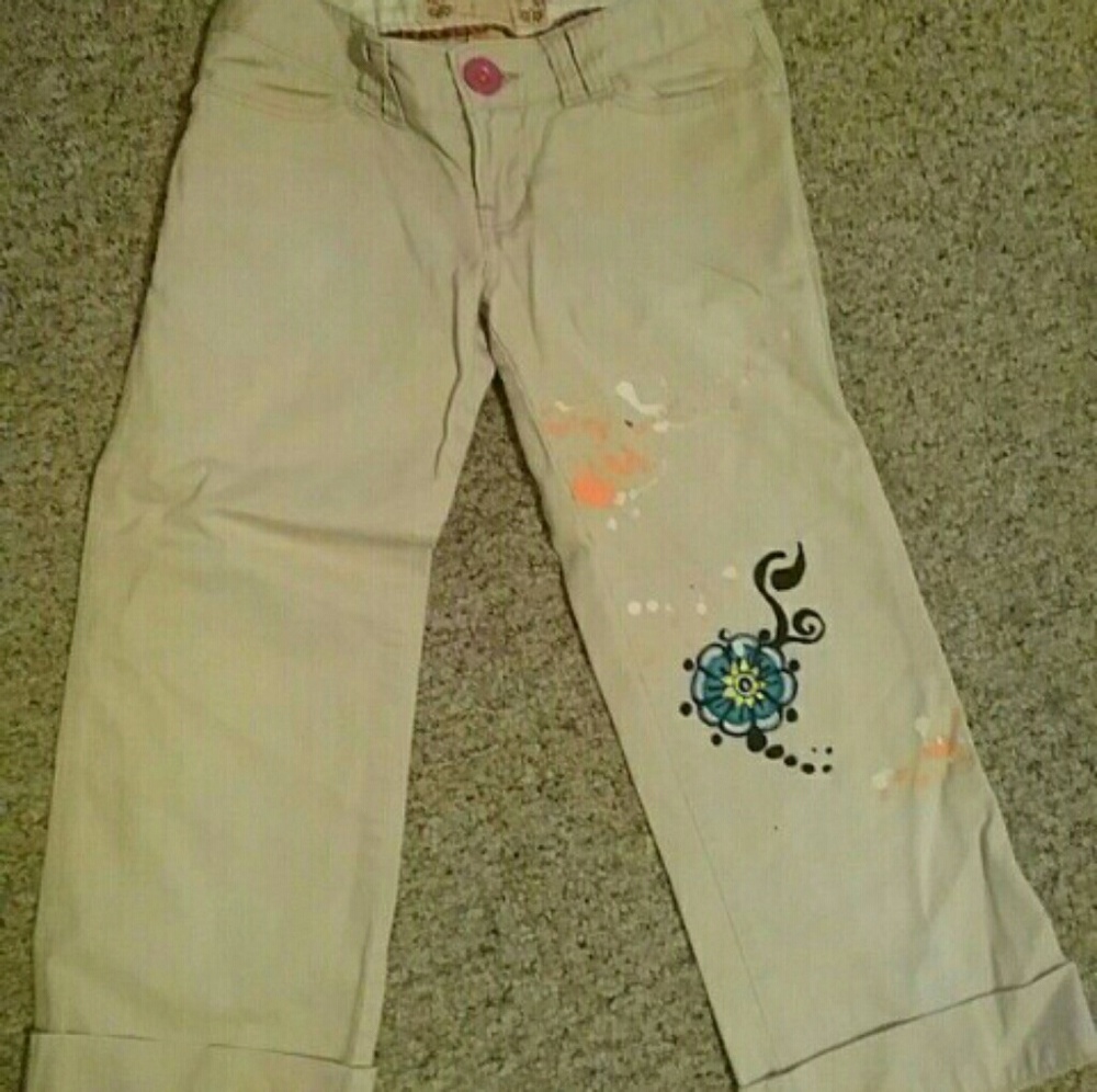 Capris - Picture 2 of 5